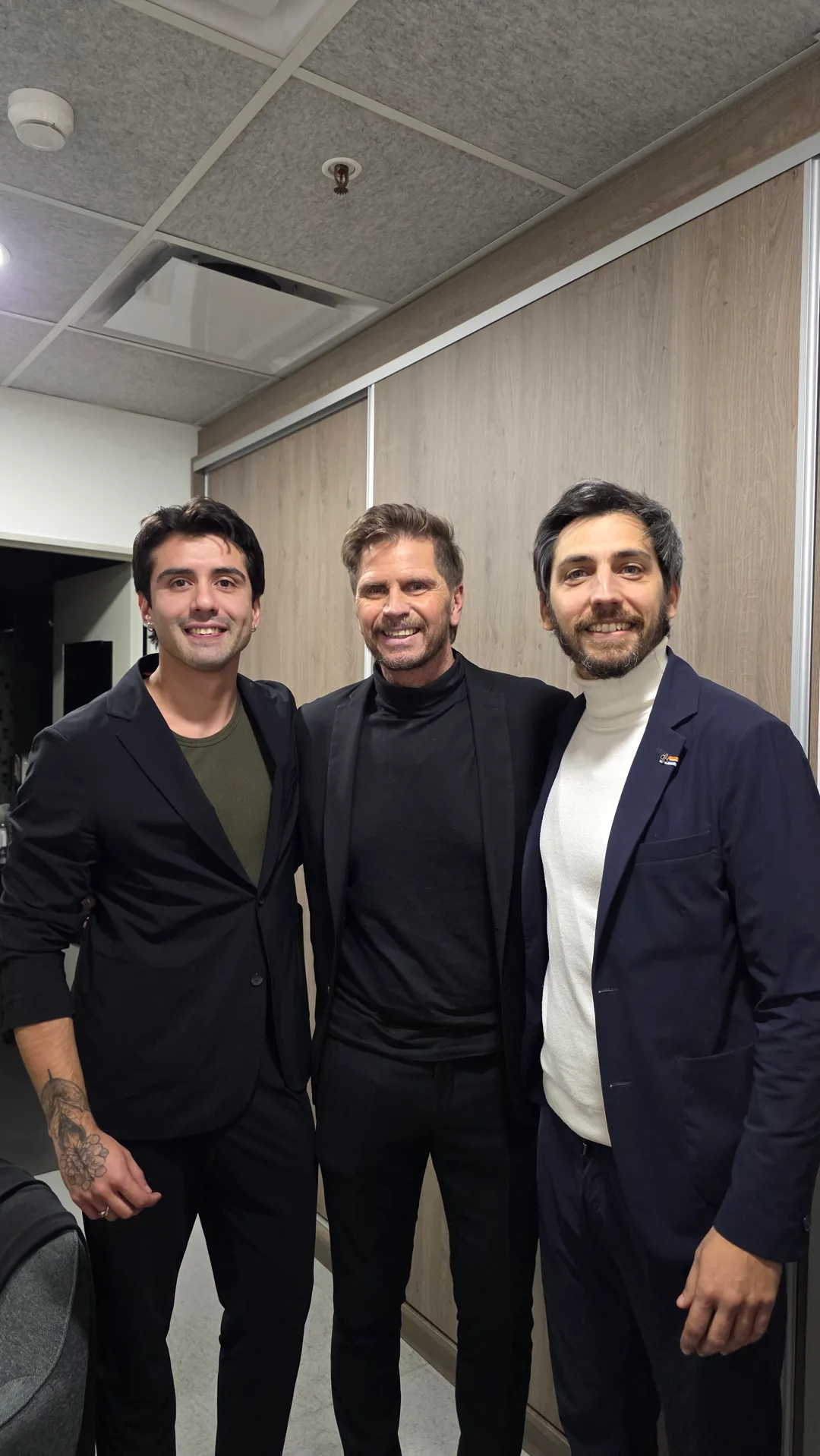Sebastián Vignolo junto a Lucho y Nacho, de CRUX